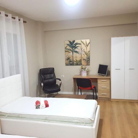 Lovely Apartment On Tirana City Center 티라나 외부 사진