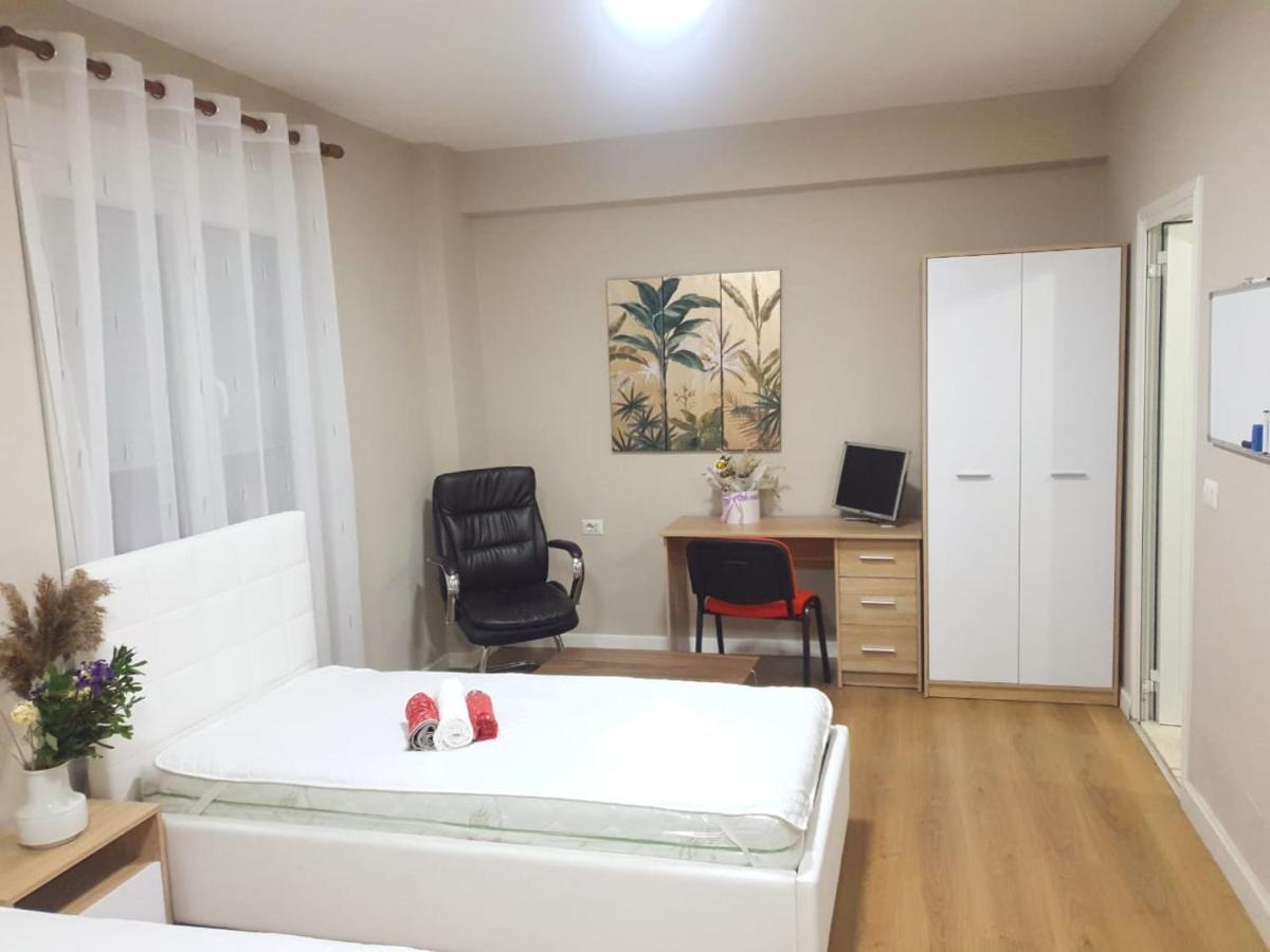 Lovely Apartment On Tirana City Center 티라나 외부 사진